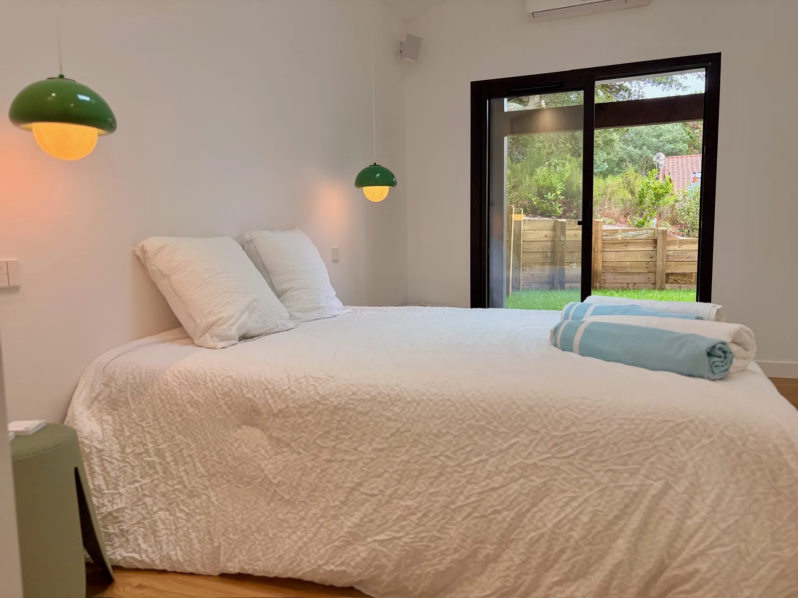 Le studio — chambre indépendante sur le jardin